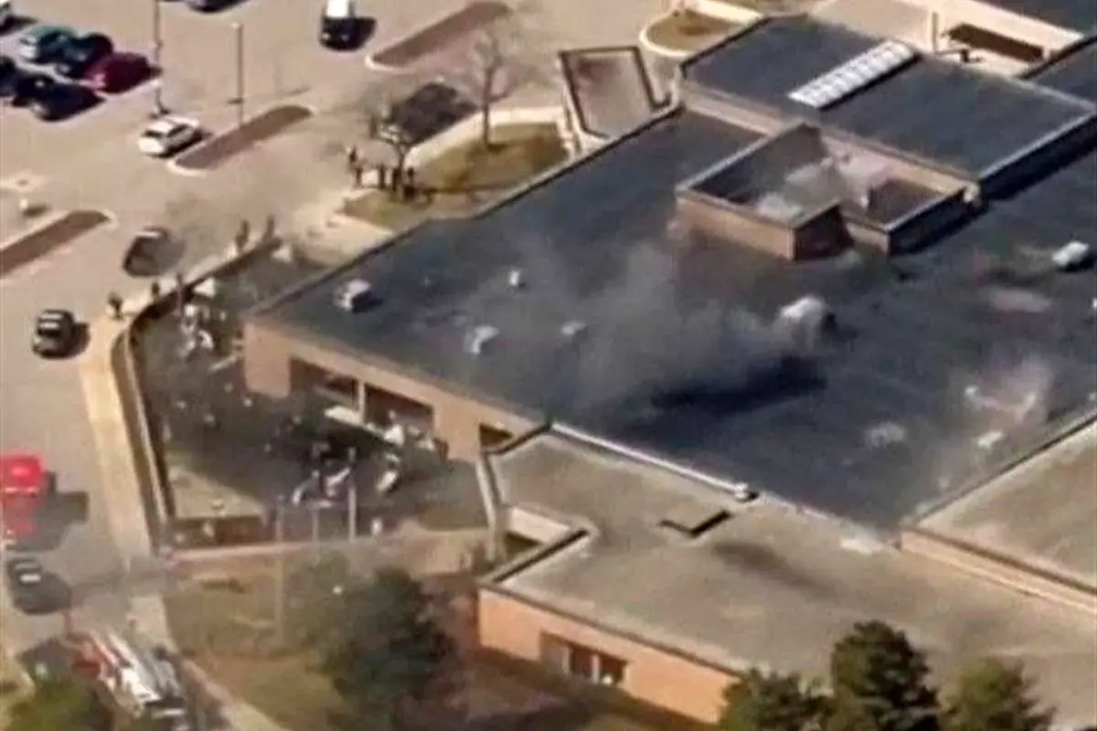 تیراندازی در یک کنیسه یهودیان در آمریکا + جزئیات