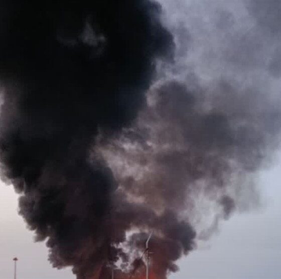 جنگنده‌های آمریکایی و صهیونیستی به میدان تره‌بار لار حمله کردند