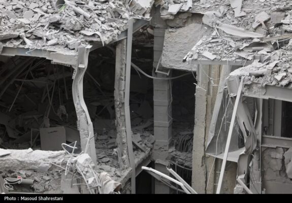 حمله آمریکایی ـ صهیونی به پتروشیمی تبریز