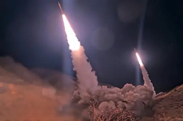 حمله موشکی به مقر وزارت جنگ اسرائیل / حزبالله صبح آتشینی برای اسرائیلیها رقم زد حمله موشکی به مقر وزارت جنگ اسرائیل / حزبالله صبح آتشینی برای اسرائیلیها رقم زد