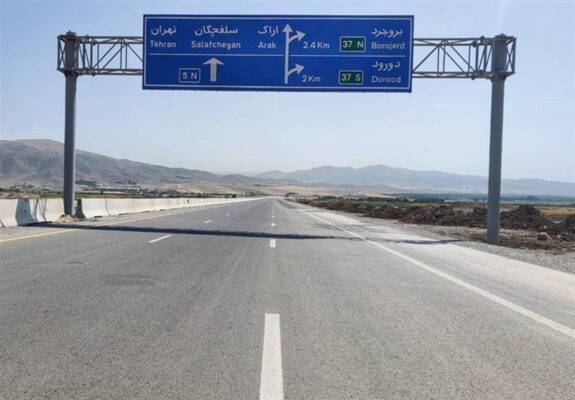 حمله هوایی اسرائیل به آزادراه خرم‌آباد ـ پل‌زال با 2 شهید و 3 زخمی