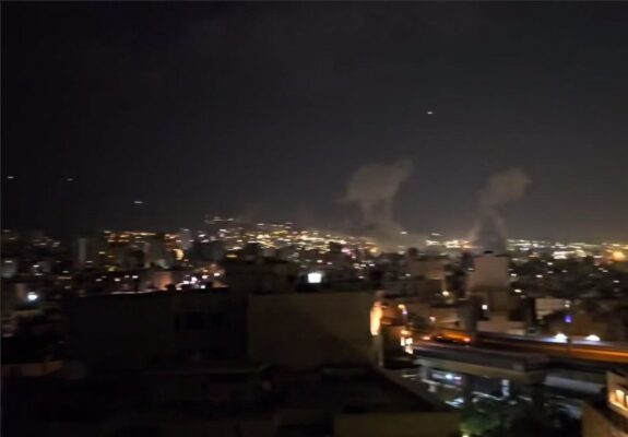 حمله هوایی دشمن به 2 شهرک صنعتی قزوین بدون تلفات انسانی حمله هوایی دشمن به 2 شهرک صنعتی قزوین بدون تلفات انسانی