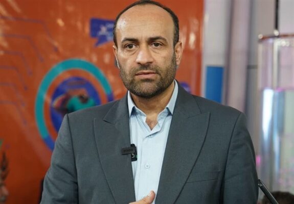 راز بقای یک انقلاب؛ چرا غرب از درک رابطه امام و امت ناتوان است؟