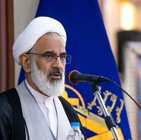 رزمندگان با اطاعت کامل از رهبری مسیر مقاومت را ادامه می‌دهند