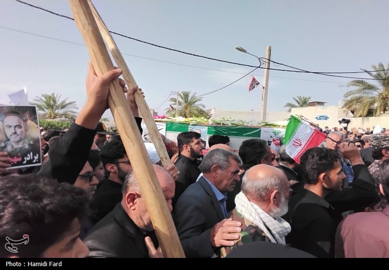 سنگتمام مردم دالکی در تشییع سردار شهید اسماعیل احمدی + تصاویر حمله اسرائیل به ایران , شهید , اخبار بوشهر ,