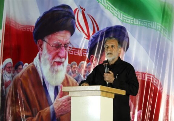 قدرت ایران اسلامی بر سه ضلع نیروهای مسلح، مردم و رهبری متکی است