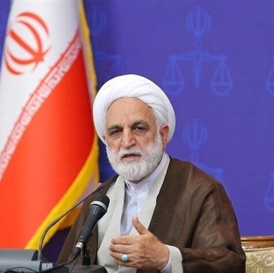 مصادره اموال ایرانیان همکار با دشمن در داخل و خارج کشور