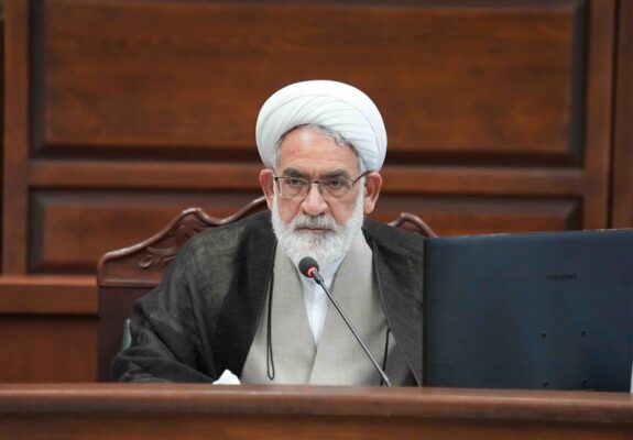 موضع‌گیری‌های دقیق مرجعیت شیعه در جریانات اخیر مایه دلگرمی مردم است