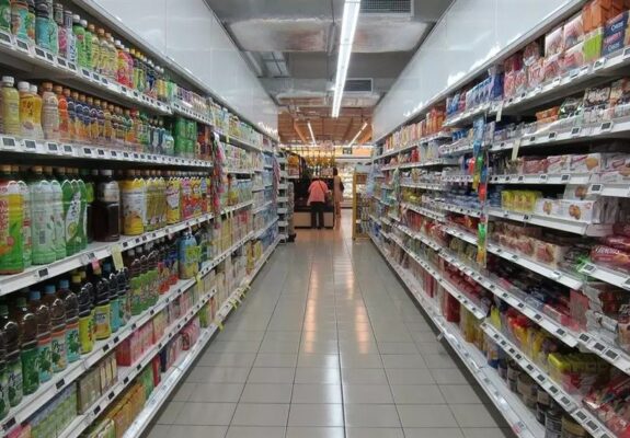 نبض آرام بازار در روزهای حساس؛ 700 فروشگاه زنجیرهای در خدمت مردم نبض آرام بازار در روزهای حساس؛ 700 فروشگاه زنجیرهای در خدمت مردم