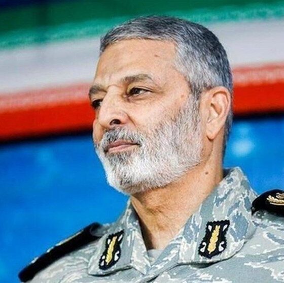 پیکر شهید سپهبد موسوی در حرم حضرت معصومه(س) به خاک سپرده می‌شود