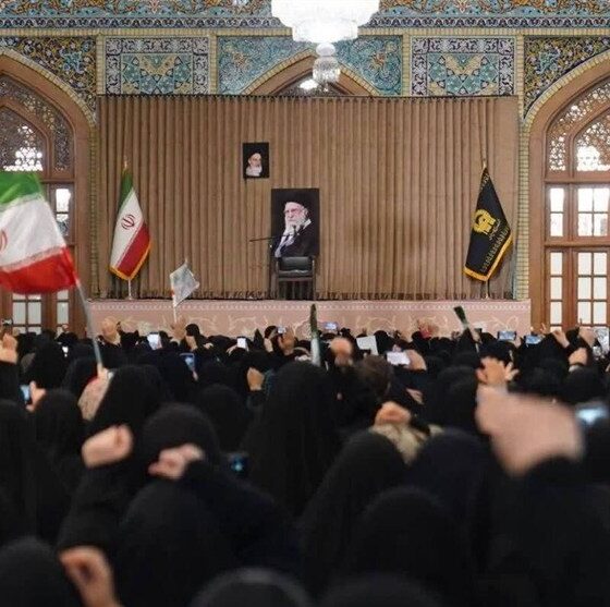 یاد رهبر شهید در حرم رضوی/جای خالی صدایی که هر سال با بهار می‌آمد