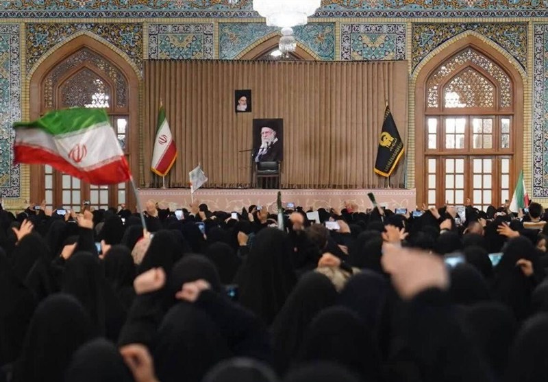 یاد رهبر شهید در حرم رضوی/جای خالی صدایی که هر سال با بهار می‌آمد