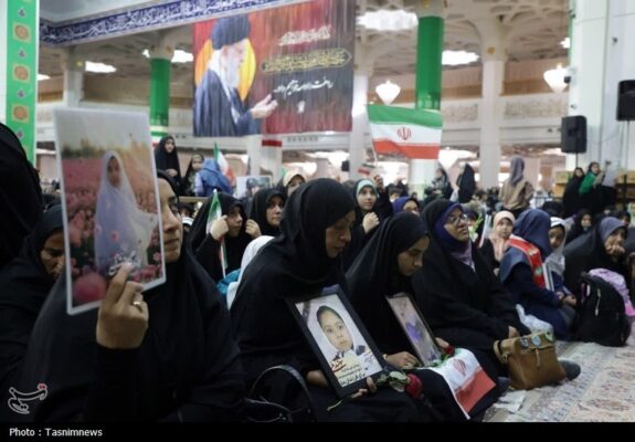 6 روایت‌ اقتدار از خانواده شهدای مدرسه شجره طیبه میناب+ عکس