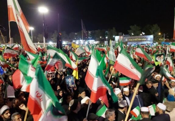 آیت‌الله نظری: یک وجب از خاکمان را به بیگانه نخواهیم داد