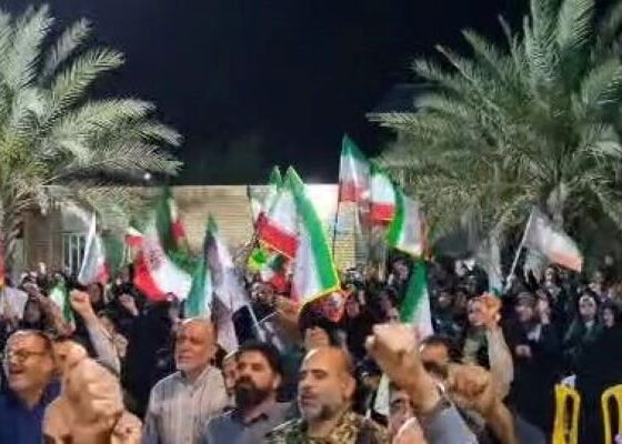 اجتماع باشکوه مردم انقلابی و مراسم یادبود ۲ شهید اقتدار در آبدان