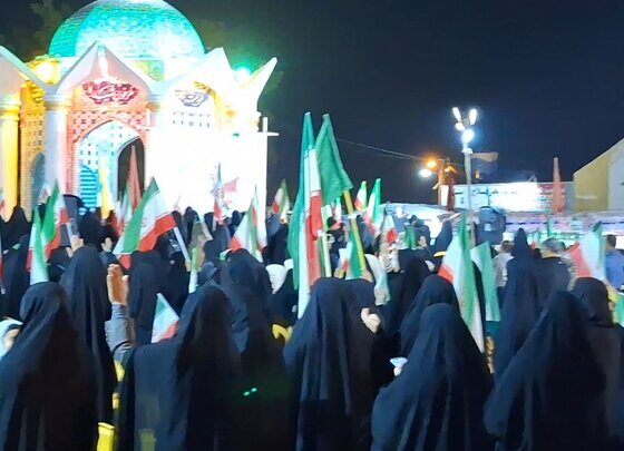 اجتماع شبانه مردمی در گناوه