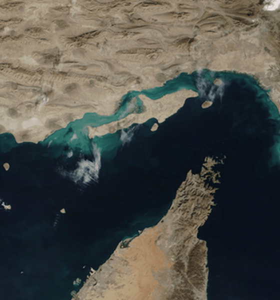 ادعای رویترز درباره تنگه هرمز/ تهران در ازای آتش‌بس موقت آن را باز نمی‌کند