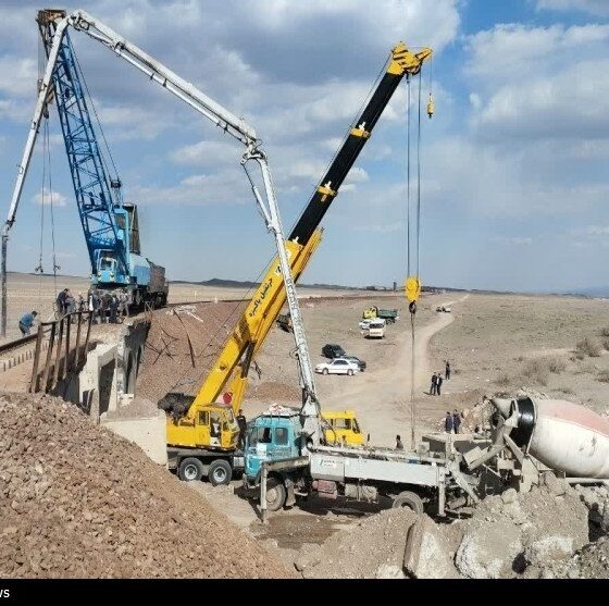 ارتباط در خط ریلی جنوب ‌برقرار شد/بازسازی پل هفت‌دهانه راه‌آهن‌+تصاویر