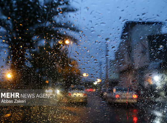 اردیبهشت در قزوین با رگبار و رعد و برق آغاز می‌شود