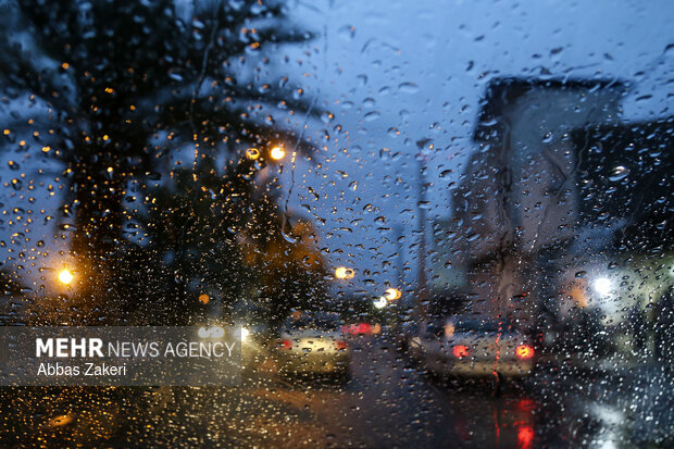 اردیبهشت در قزوین با رگبار و رعد و برق آغاز می‌شود