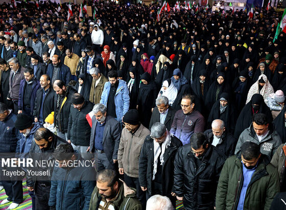 اقامه نماز استغاثه در شهر زنجان