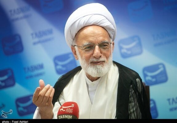 امام جمعه اراک: تندرو و کندرو در جامعه ایران اسلامی وجود ندارد