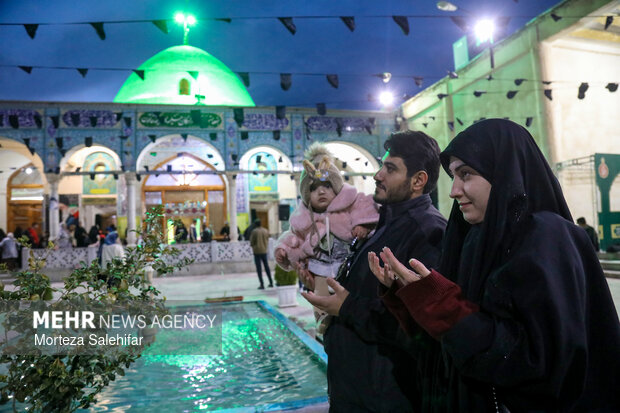 امام‌زادگان امروز مراکز فرماندهی معنوی کشور هستند