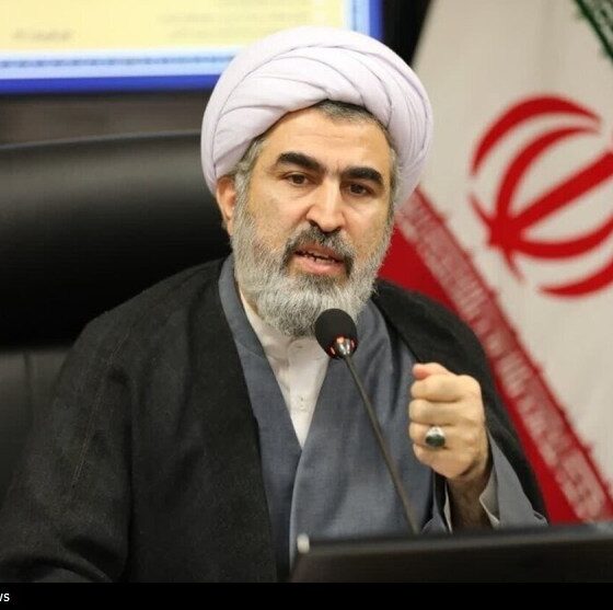 امضای 11 هزار استاد حوزه‌های علمیه پای بیعت‌نامه با رهبر معظم انقلاب