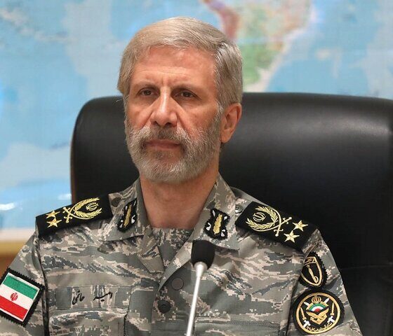 امیر حاتمی: وحدت ارتش و سپاه، سرمایه‌ای مهم برای تثبیت امنیت ملی است