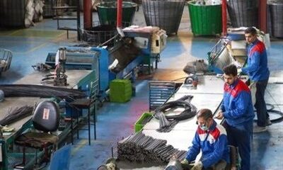 ایستادگی و استقامت جامعه کارگری در جنگ باید به خوبی روایت شود