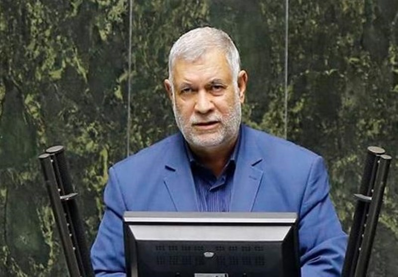 بانک مرکزی و وزارت اقتصاد بر عملکرد بانک‌ها در وام اشتغال نظارت کنند