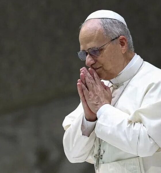 ترامپ: از پاپ متنفرم!