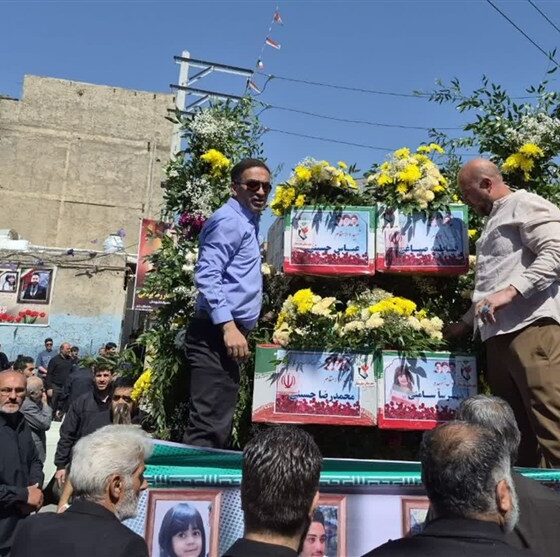 تشییع باشکوه شهدای جنایت آمریکایی ـ صهیونی در شهر گلستان+تصاویر