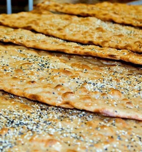 تعیین تکلیف قیمت نان‌های سنتی تا پایان خرداد/ آیا سنگک و بربری به نرخ مصوب بازمی‌گردند؟