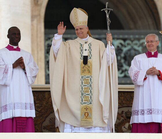 تلاش«پاپ» برای توجه جهان به آرمان‌ مسیحیت عدالتخواه/ دود سفید برای صلح