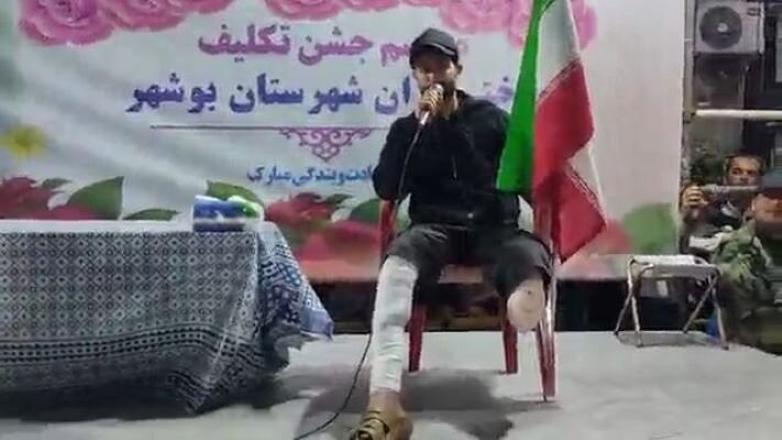 حضور جانباز جنگ رمضان در اجتماع شبانه مردم بوشهر