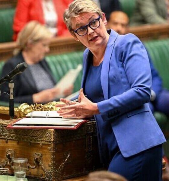 حمایت انگلیس از شرط ایران برای توافق / متحد بزرگ آمریکا زیر میز زد