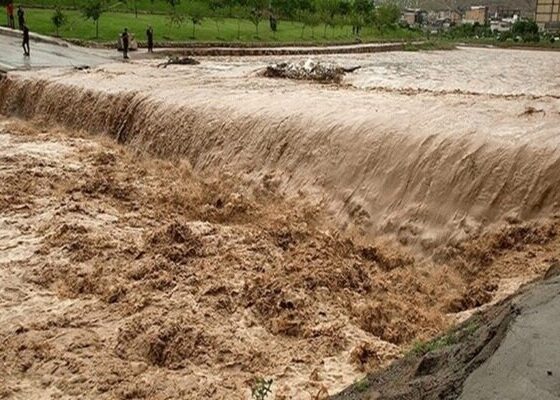 خسارت سیلاب به ۲۵ خانوار در آبدانان؛ ۳ پل تخریب شد
