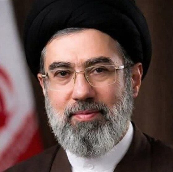 خواهر شهید بهشتی: مطیع محض اوامر امام سید مجتبی خامنه‌ای هستیم