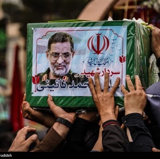 دختر شهید نائینی: پدرم بارها تأکید می‌کردند میدان را خالی نکنیم