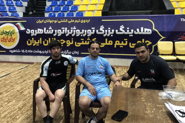 دو کشتی گیر و مربی آذربایجان‌شرقی در اردوی تیم‌ ملی کشتی آزاد نوجوانان