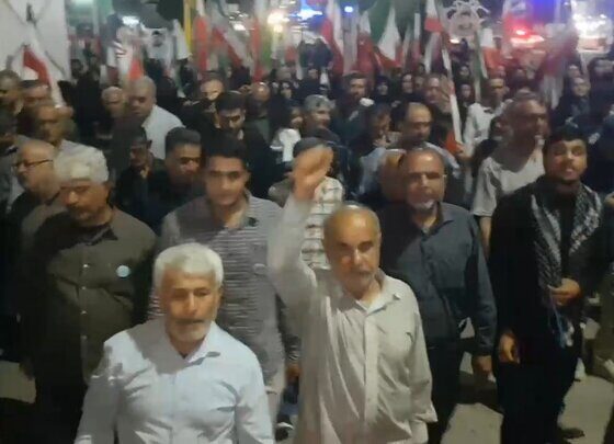 راهپیمایی شبانه مردم آبپخش