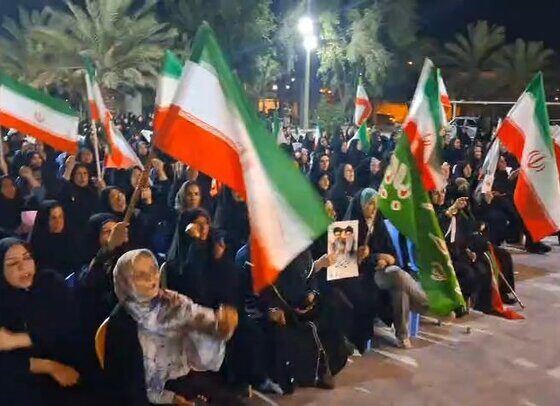 راهپیمایی و اجتماع شبانه مردم آبدان