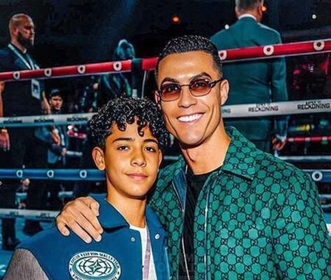 رونالدو با پسرش همبازی می‌شود؟