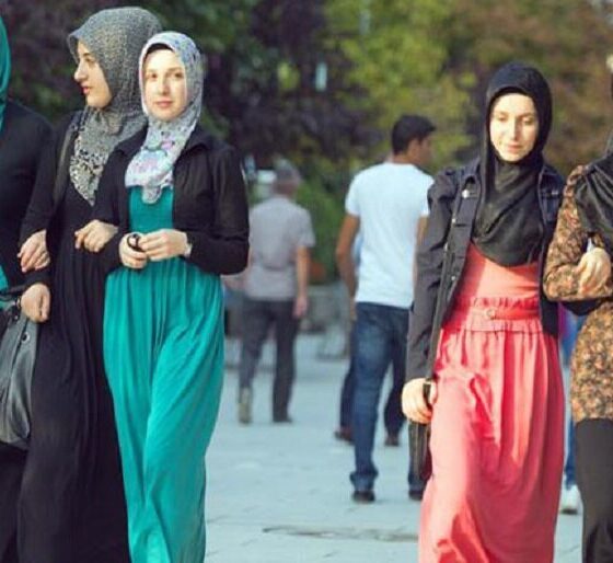 زنان اتریشی به دنبال احقاق حق حجاب