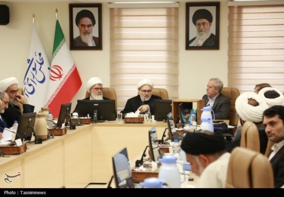 شهید لاریجانی ریشه اصلی اختلال در حکمرانی را فلسفی می‌دانست