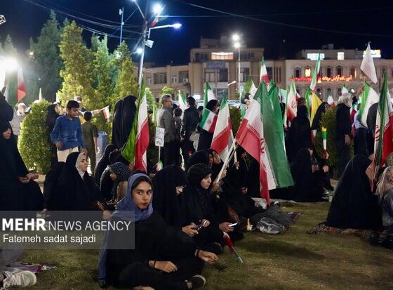 صدای دفاع از وطن مردم باغیرت رزن در خیابان‌ها