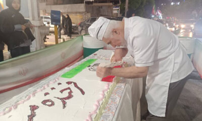 طعم شیرین ارادت؛ پخت کیک ۸ متری در مشهد