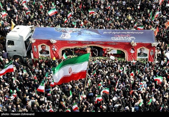 فرزند شهید تنگسیری: هیچ تهدیدی نمی‌تواند ایران را دچار تزلزل کند