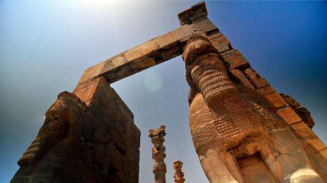 فقدان نهادی‌سازی دانش و تضعیف پیوند مخازن معرفتی